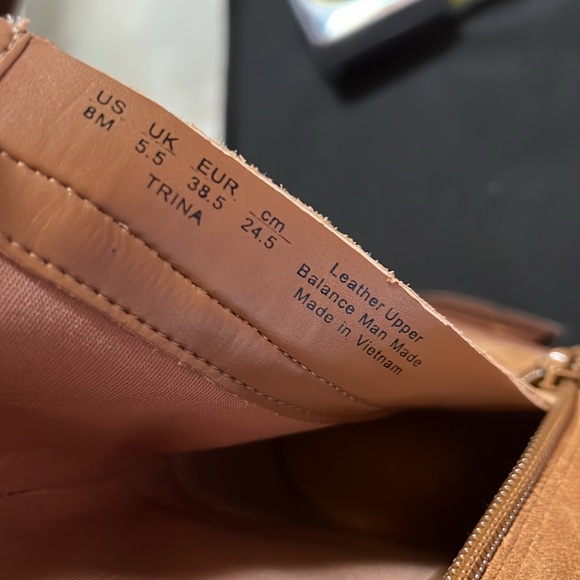 Naturalizer tan boot - Picture 5 of 9